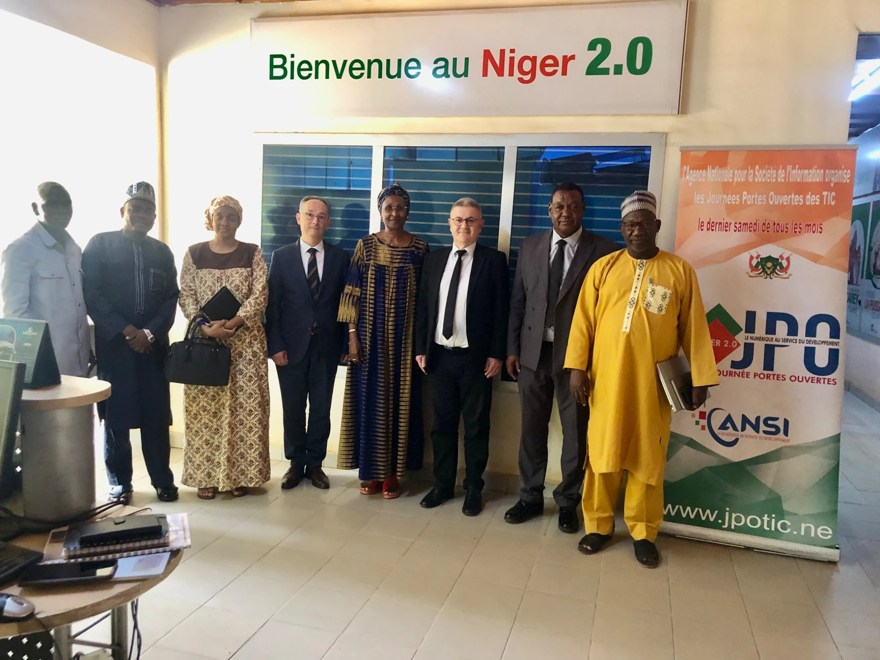 Visit in the Niger 2.0 / ANSI setting